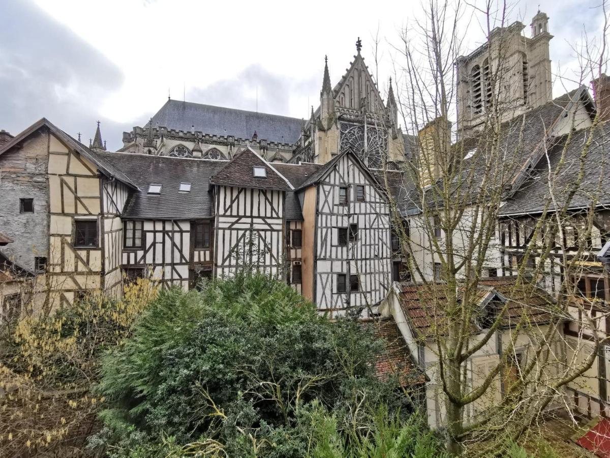 Les Cieux De La Cathedrale - Calme - Jardin - Wifi Apartment ทรัวส์ ภายนอก รูปภาพ